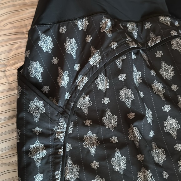 Lands End Swim Skirt with pockets. Attached undershorts. Great condition! - Picture 7 of 10
